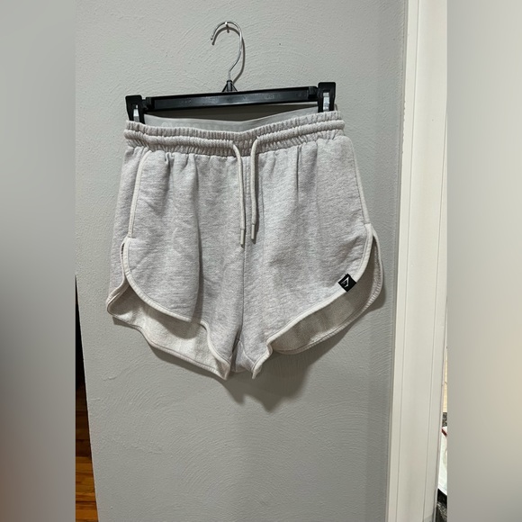 Gymshark Dual Band Shorts - Picture 2 of 5